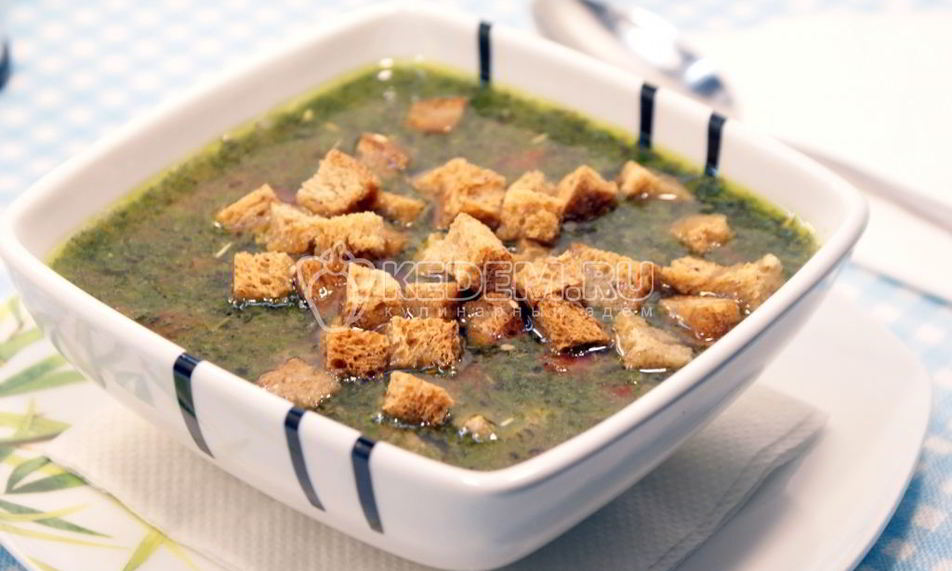 Рецепт зеленый суп с курицей и соусом песто