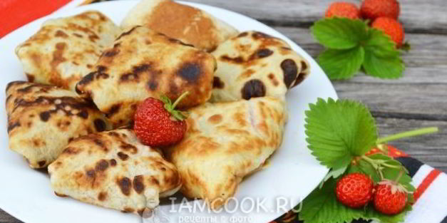 блинчики с клубникой