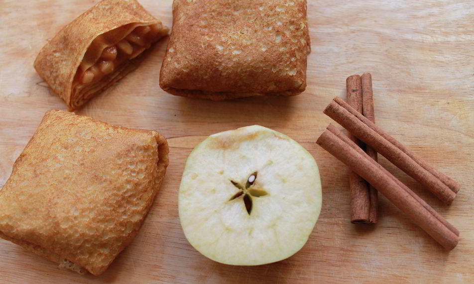 Рецепт блинчики с яблоками в карамели