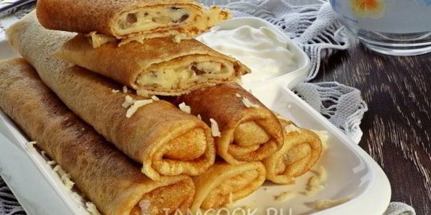 блины с грибами и сыром