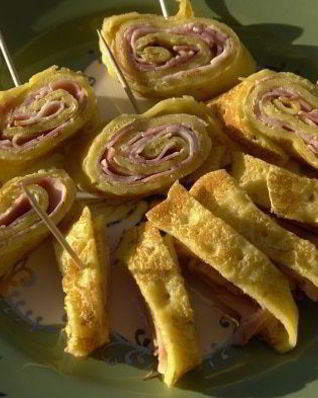 Блины с луком и сыром