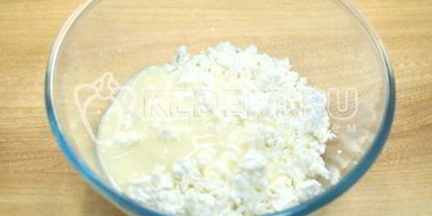 блины с творогом и сгущенкой