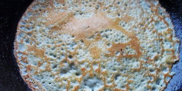 блины с ветчиной, запеченные под сыром