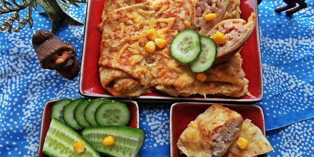 блины с ветчиной, запеченные под сыром