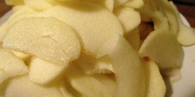 блины с яблоками