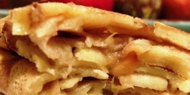 блины с яблоками