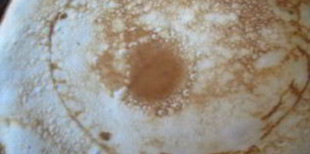 блины тонкие на сыворотке