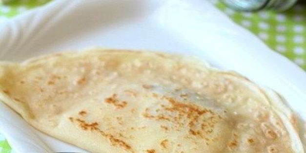 французские блинчики с камамбером и инжирной горчицей