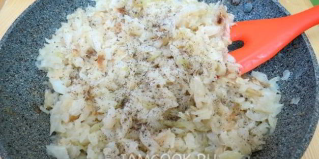 нежные блинчики с капустой