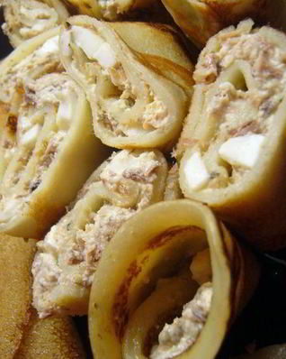 Новогодние блинчики с салатом