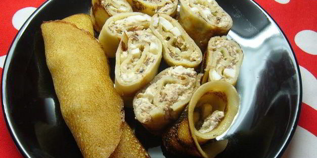 новогодние блинчики с салатом