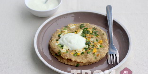 овсяные блины с яйцом и луком