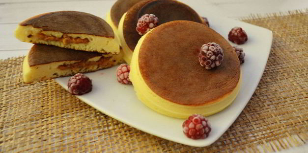 панкейки с арахисовой пастой