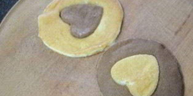 панкейки-сердечки ко дню всех влюбленных