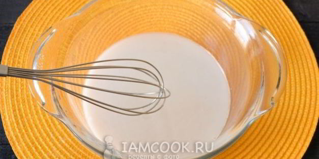 постные блинчики с начинкой из яблок с изюмом