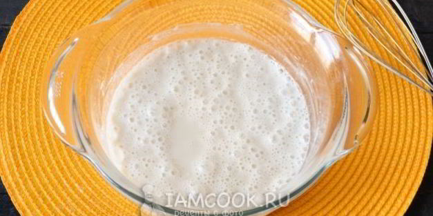 постные блинчики с начинкой из яблок с изюмом