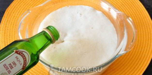 постные блинчики с начинкой из яблок с изюмом