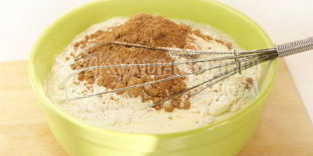 шоколадные блины с творогом и клубникой