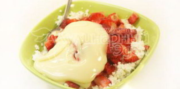 шоколадные блины с творогом и клубникой