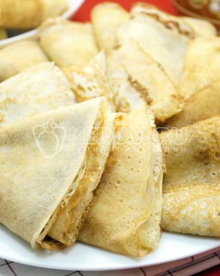 Тонкие блины на молоке и кипятке