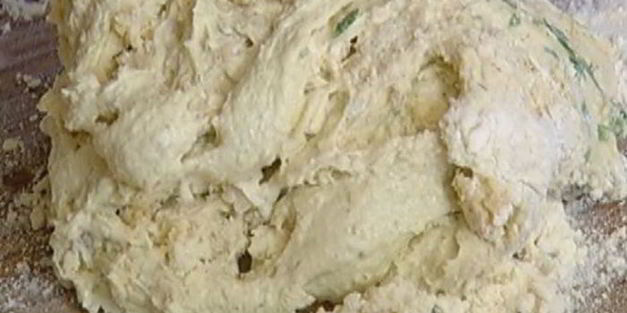 английские булочки с грецкими орехами и сыром