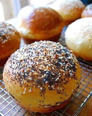 Булочка Бриош