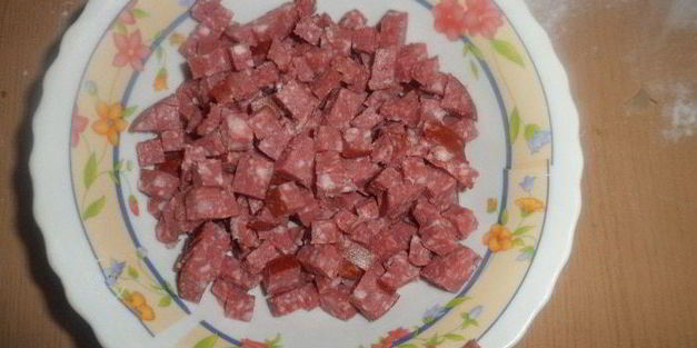 булочки аппетитные с сыром и ветчиной