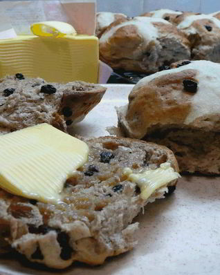 Булочки на Пасху