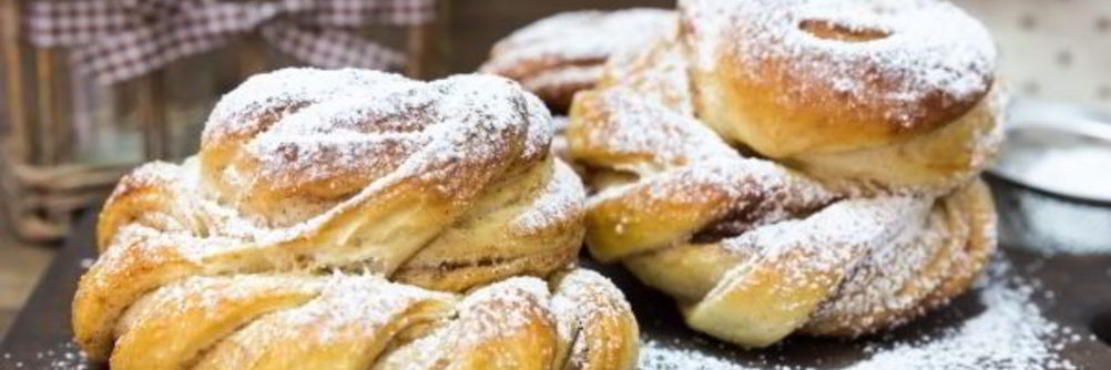 Булочки-плетенки с корицей