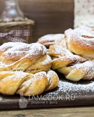 Булочки-плетенки с корицей