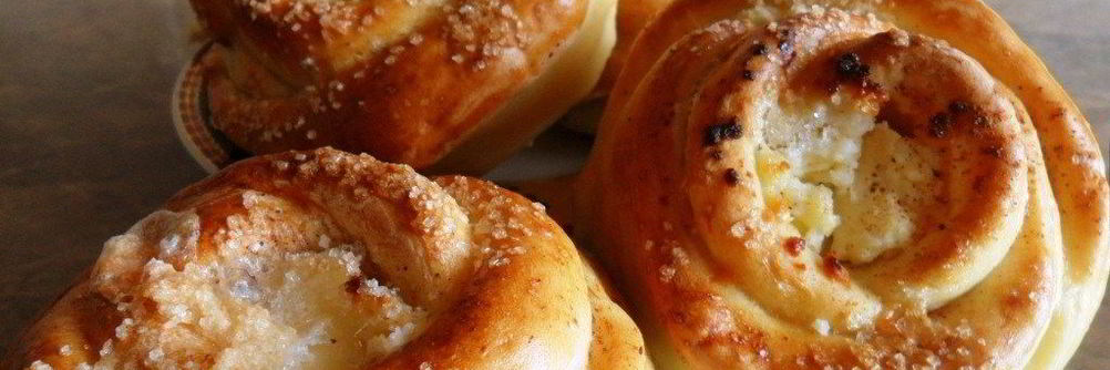 Булочки-розочки с творогом