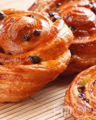 Булочки с изюмом