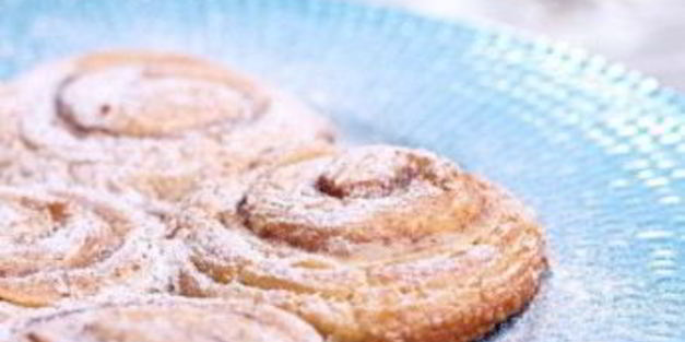 булочки с корицей из готового дрожжевого теста