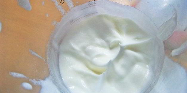 булочки с корицей на сыворотке