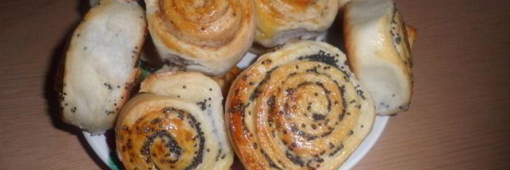 Булочки с маком и корицей