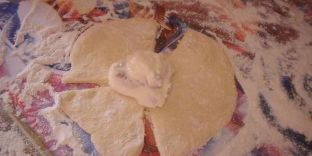 булочки с творогом и изюмом