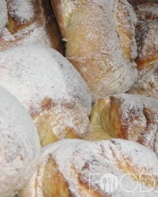 Булочки с вареной сгущенкой