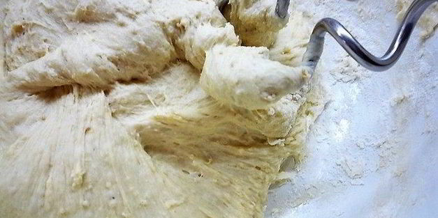 булочки с яблоками, грушей и пряностями