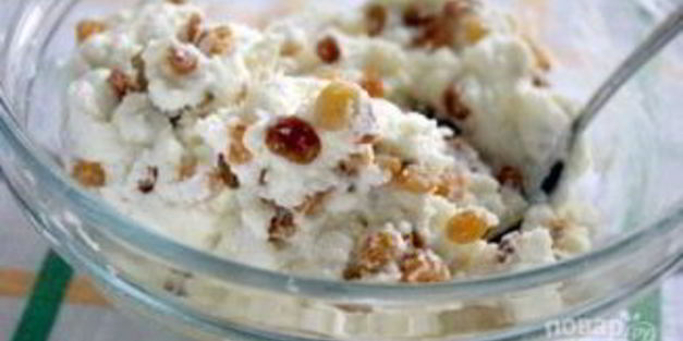 дрожжевые булочки-рулетики с творогом