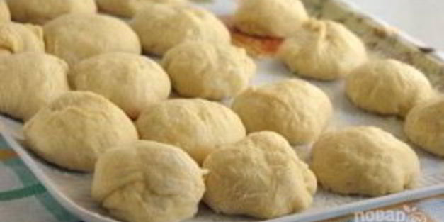 дрожжевые булочки-рулетики с творогом