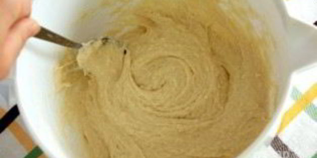 дрожжевые булочки-рулетики с творогом