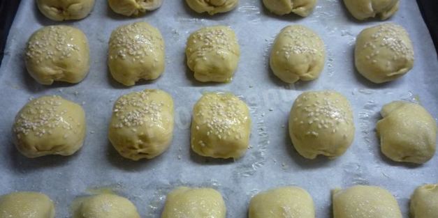 мягкие булочки малышки в духовке