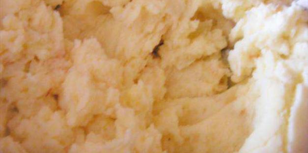 плюшки из слоеного теста