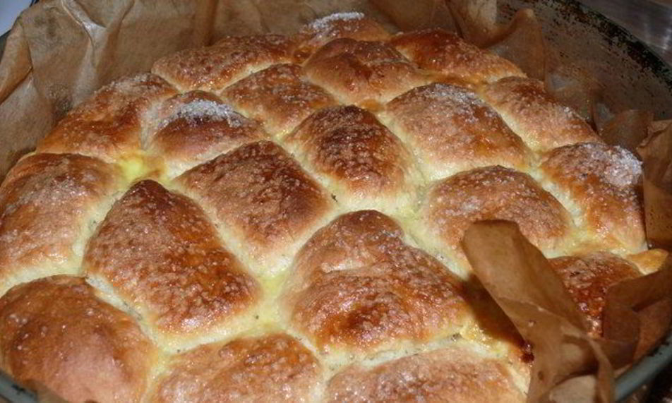 Рецепт румяные булочки с курагой и черносливом