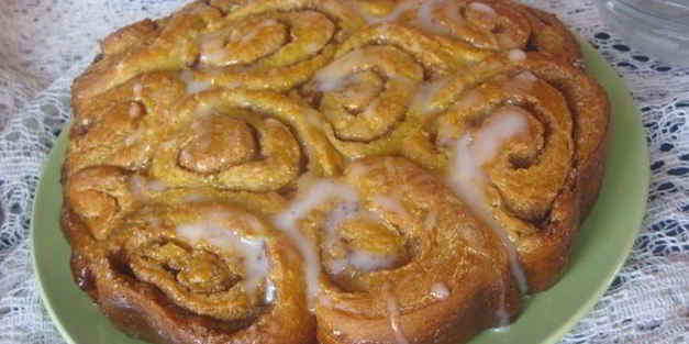 сдобные тыквенные булочки с корицей