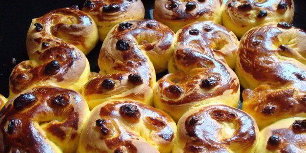 шафрановые булочки луссекатт