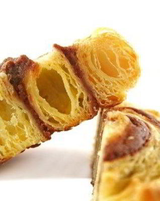 Шоколадно-ванильные булочки из датского слоеного теста