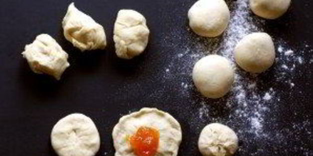 сладкие булочки из дрожжевого теста