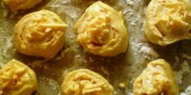слоеные булочки с сыром