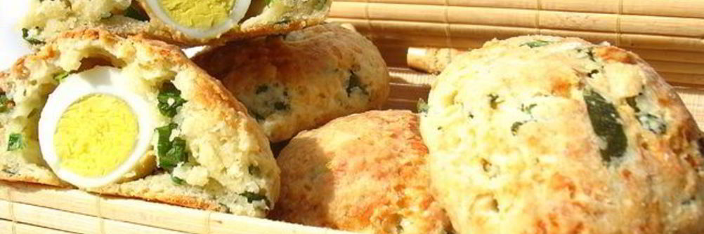 Сырные булочки с яйцом